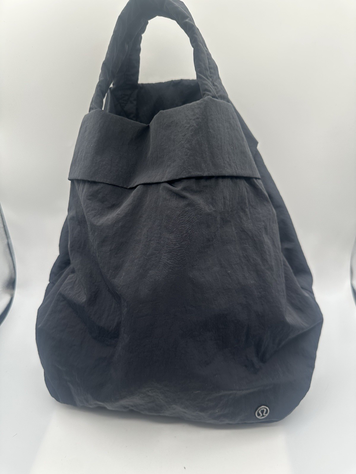Lululemon On My Level black Nylon bag