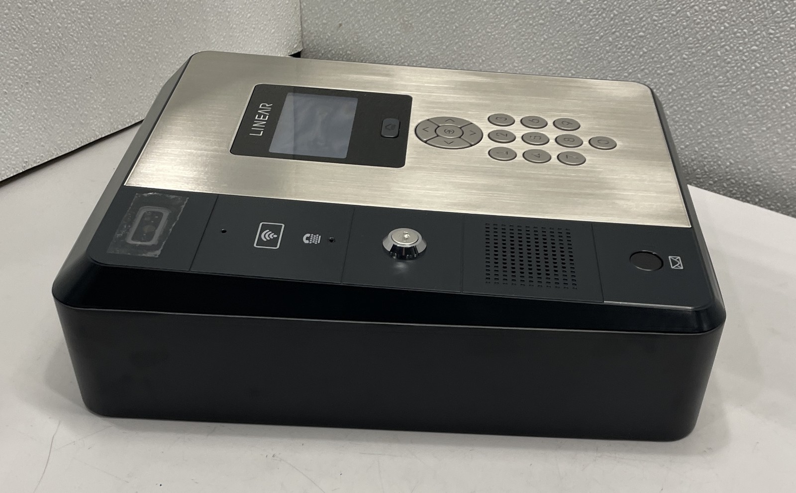 Linear 720-200436 Intercom System Display With Keypad & Output Receiver