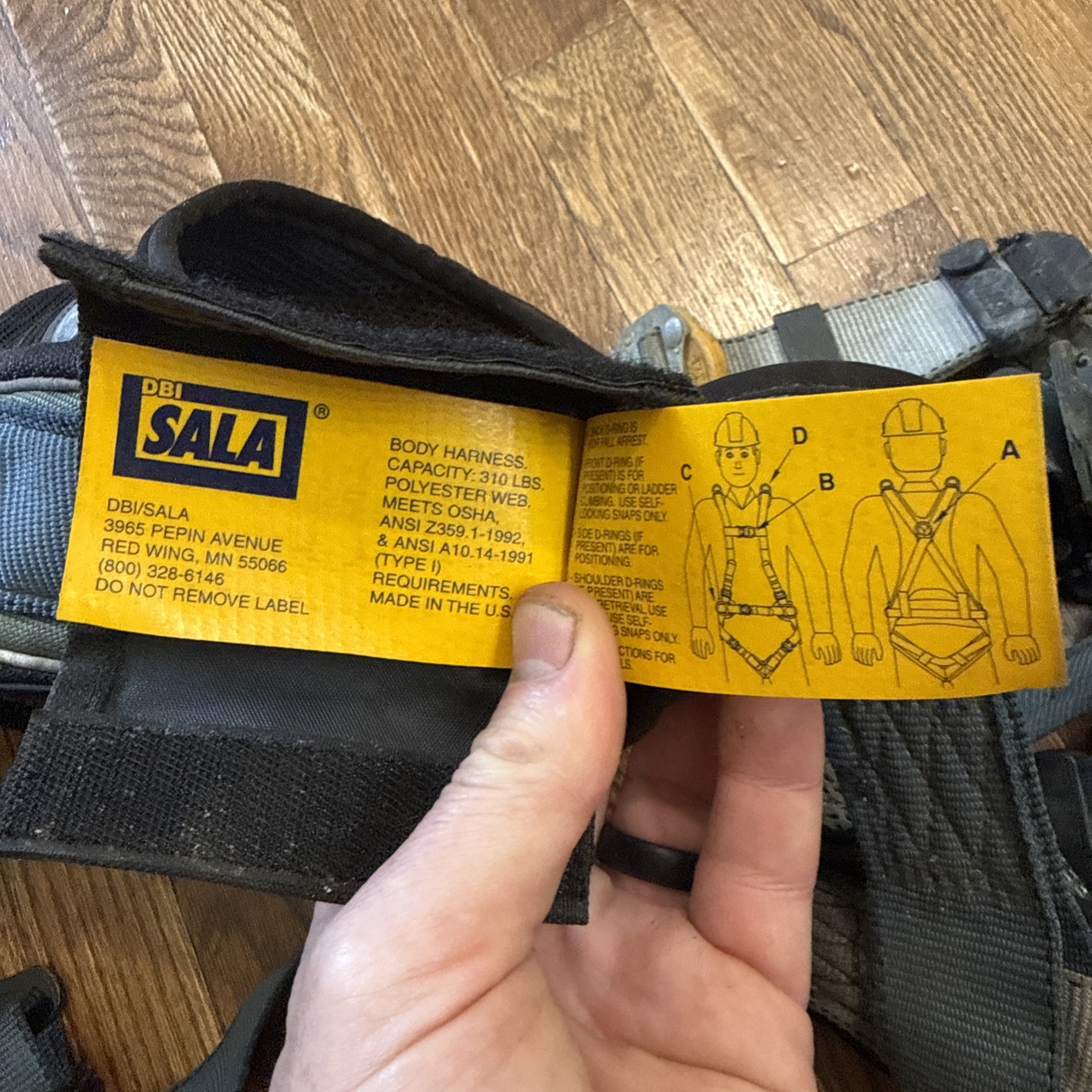 DBI-SALA 1107975 ExoFit Construction Safety Harness Small