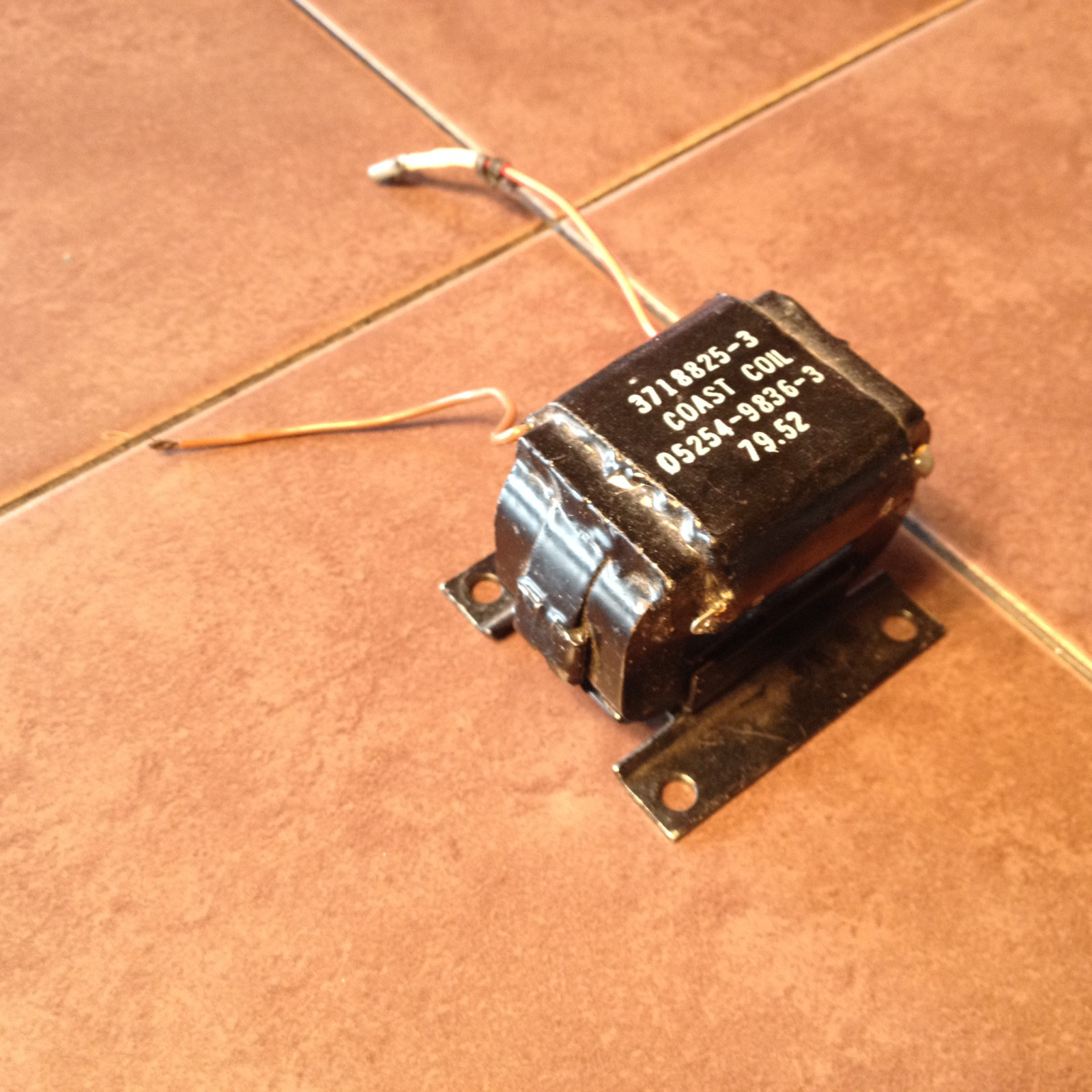 Honeywell 3718825-3 Coast Coil Transformer. NOS 05254-9836-3. 79.52