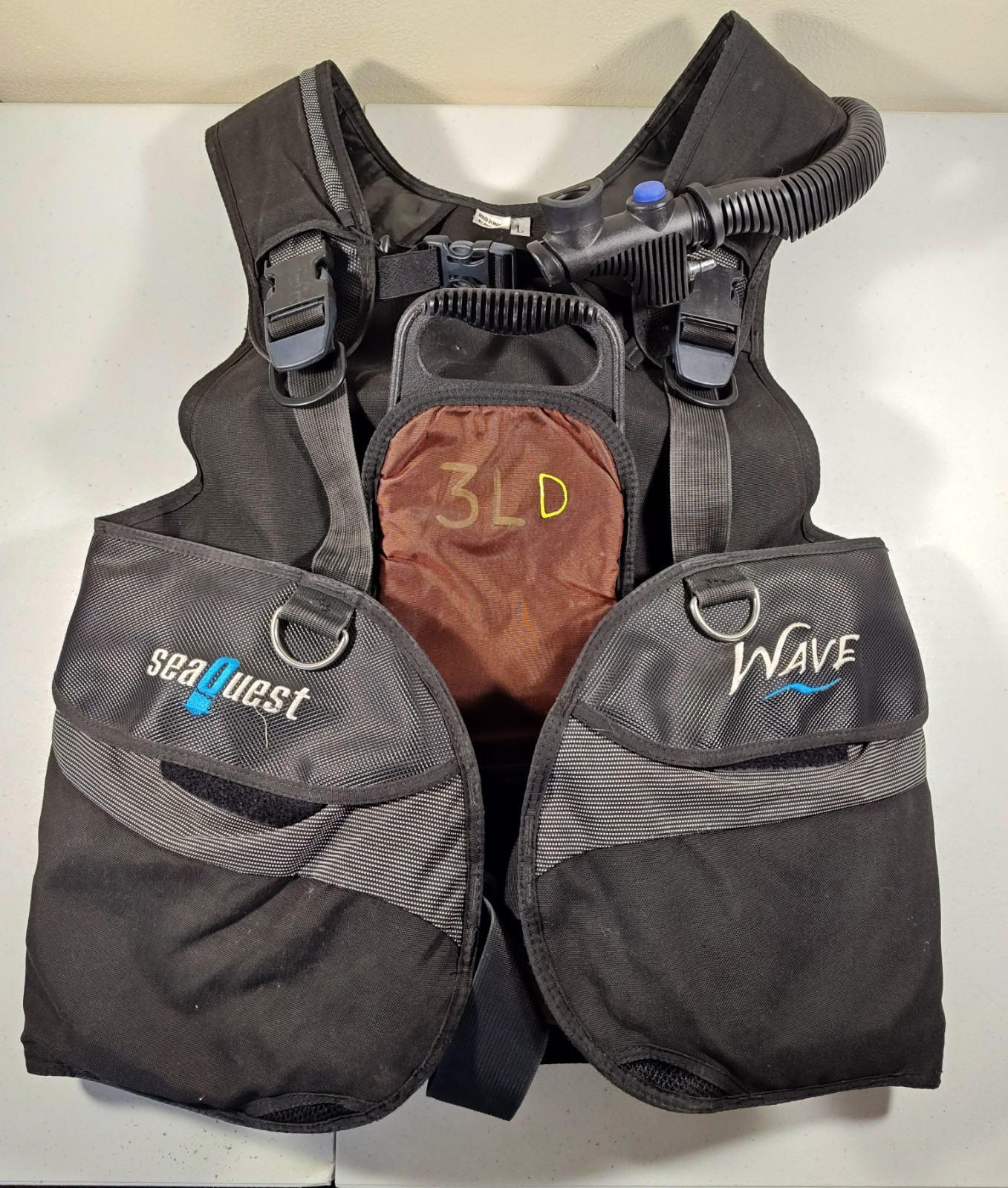 Aqua Lung SeaQuest Wave BCD Scuba Buoyancy Compensator Dive Jacket