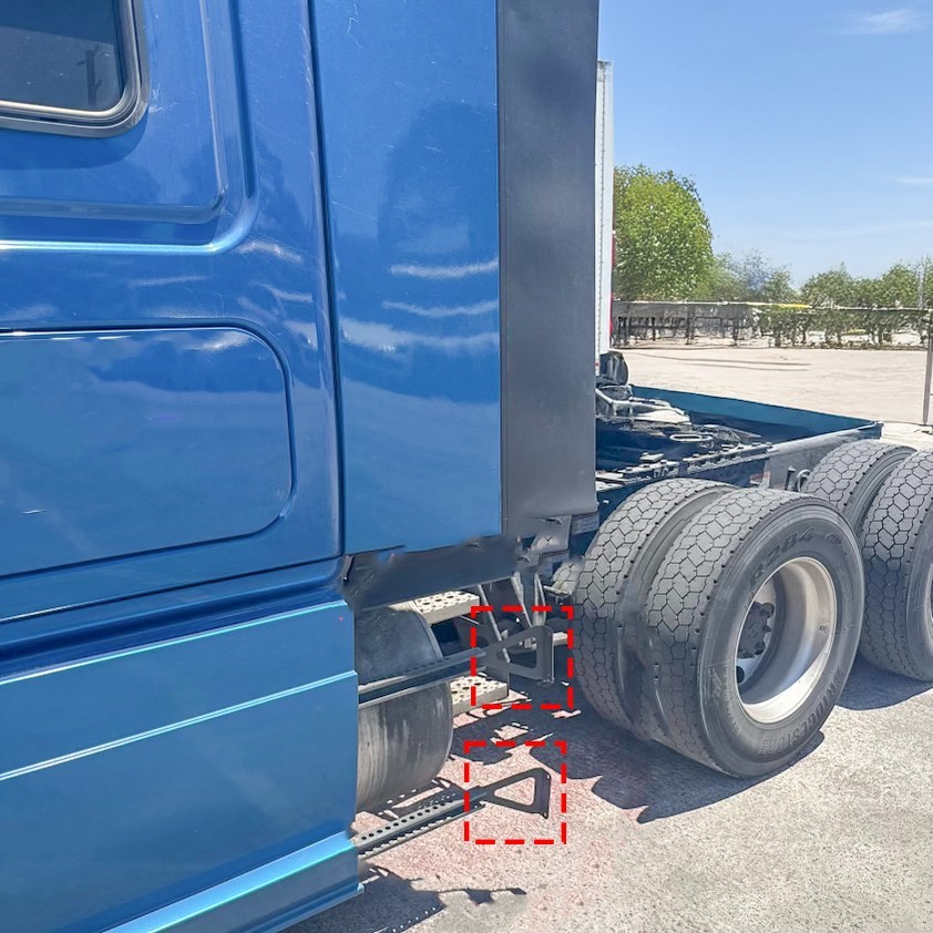 2018–2025 Freightliner Cascadia Rear Side Fairing Bracket | Fit for Both Side
