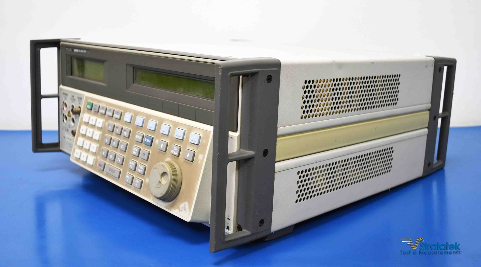 Fluke 5500A Multifunction Calibrator NIST Calibrated