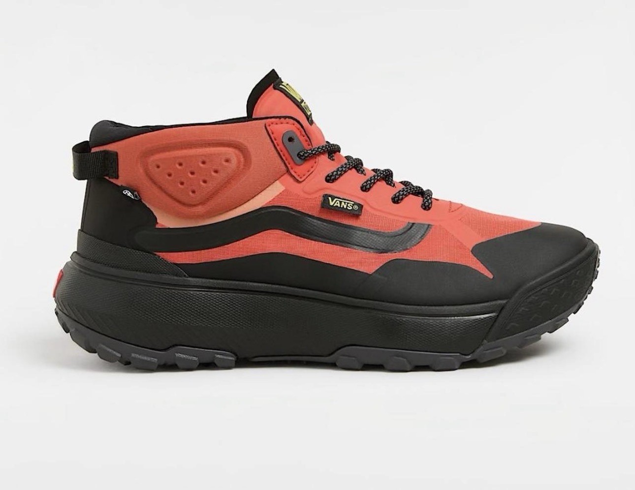 VANS MTE Crosspath Mid Women’s Size 8-8.5 Casual Shoe Orange Black Sneaker