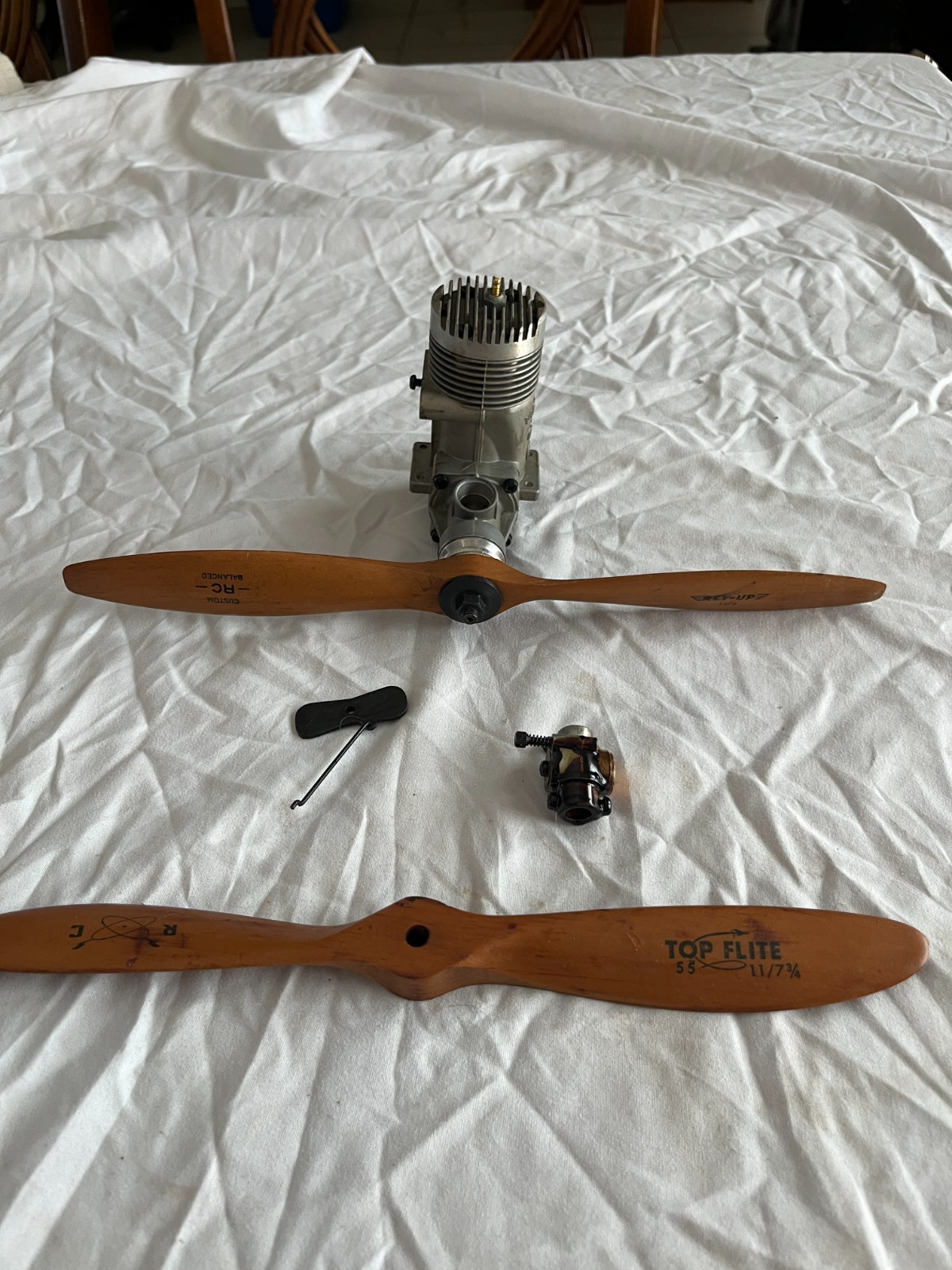 OS Max H 60 R/C Radio Control Aircraft Airplane Nitro Engine Motor w Bonus