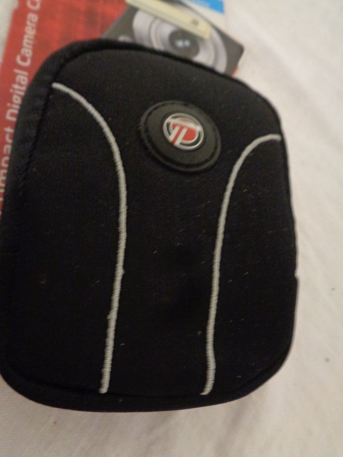 Targus Universal Compact Digital Camera Case Built in Belt Quick Release Access