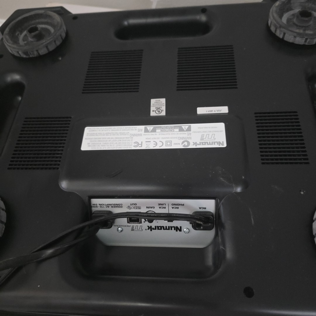 Numark TT USB Professional DJ Turntable W/ Cord Excelent Condition