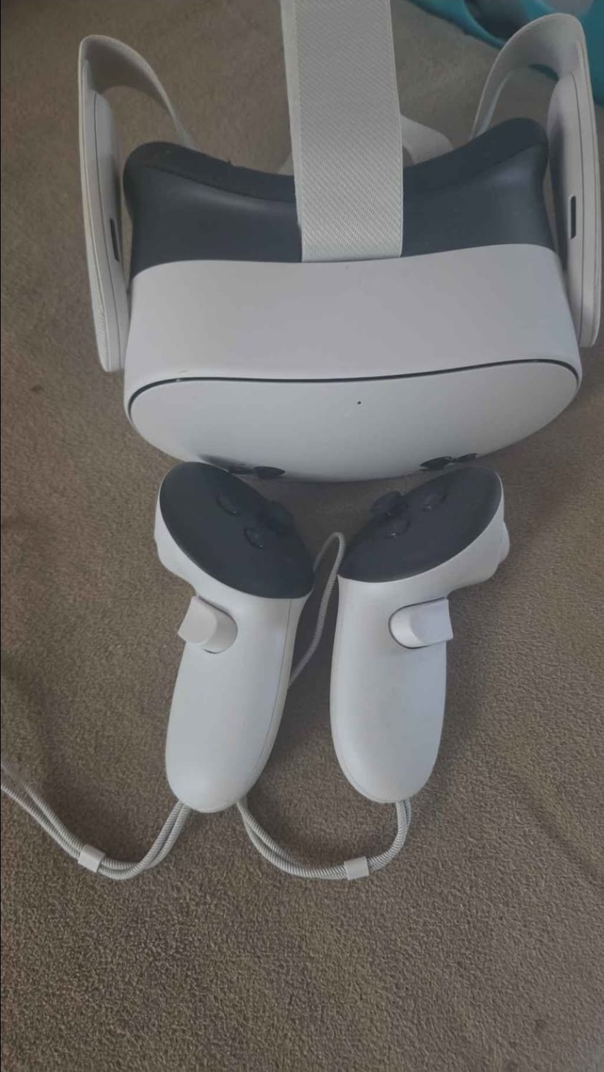 Meta Oculus Quest 3S - 128GB Set - w/ Controllers & original charger