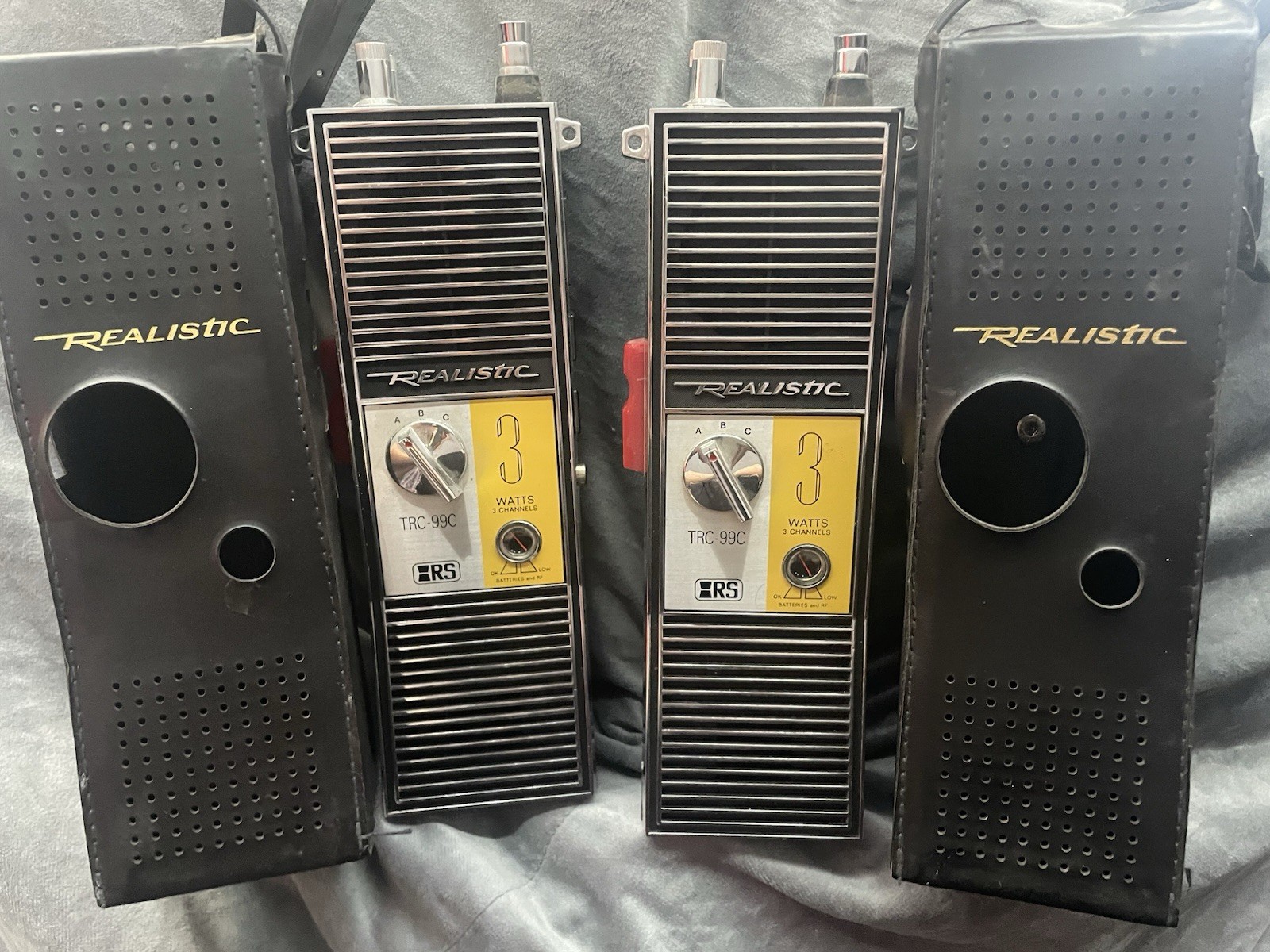 2 Vintage Realistic TRC-99C 3 Channel Band Transceiver W/ Cover & Power VIDEO