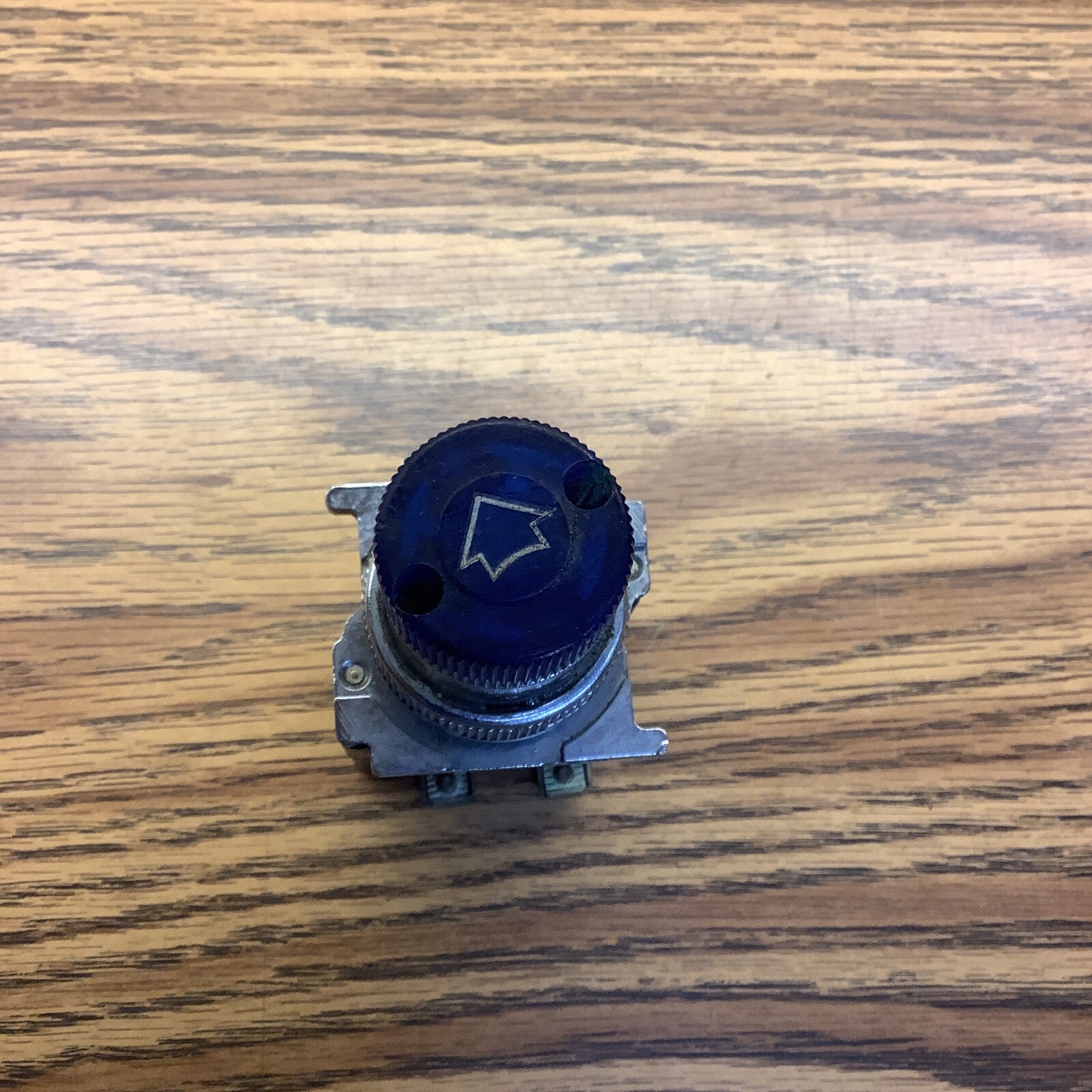 Cutler Hammer 10250T Blue Arrow 3 Pos Selector Switch Knob