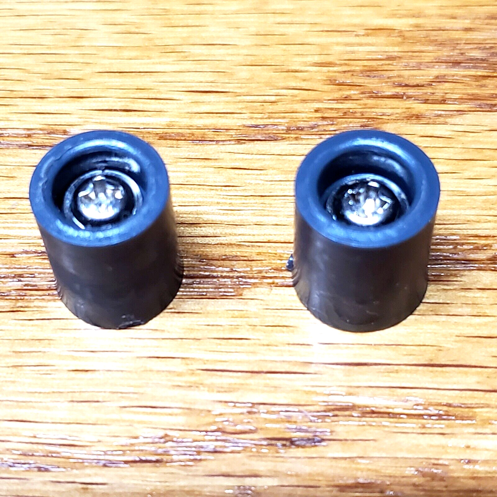 Bella Sensio 5 speed juicer XJ-13401 Handle Stops with Screws