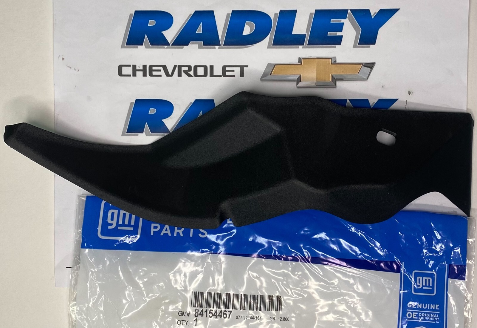 NEW GM OEM 16-18 CHEVY CAMARO COWL- END COVER RIGHT- GENERAL MOTORS GMC 84154467