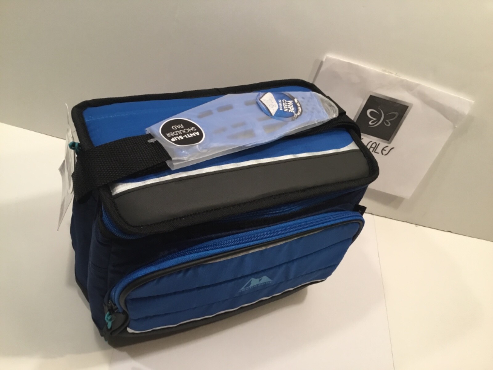 Artic Zone 12 Cans Ultimate Collapsible Cooler With Anti-Slip Shoulder Pad NEW