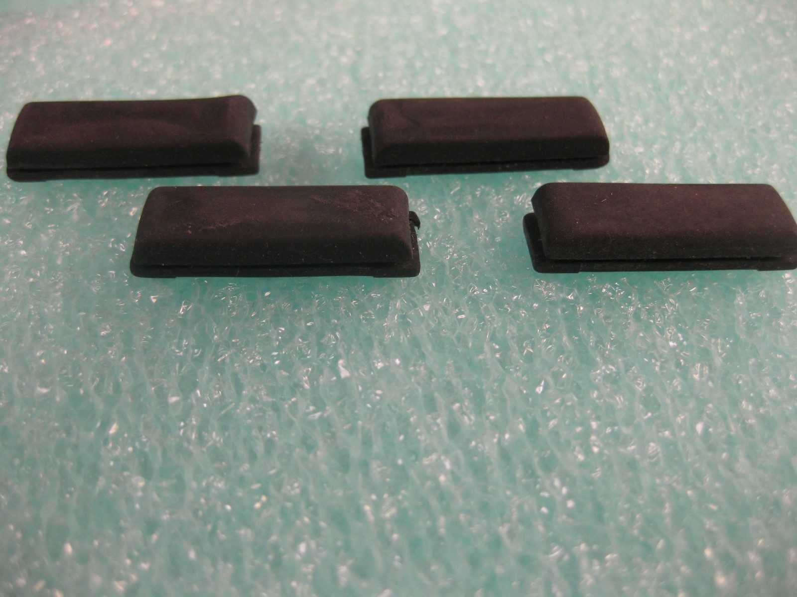 ( Lot of 4 ) Dell Precision 5820 7820 7920 Rubber Feet Foot,   Quantity 4