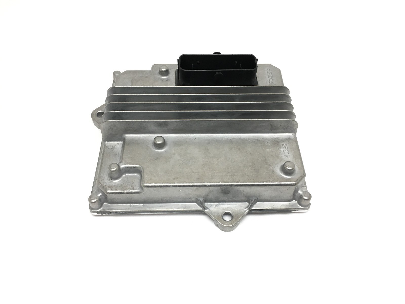 GM Chassis Control Module New OEM 84196606