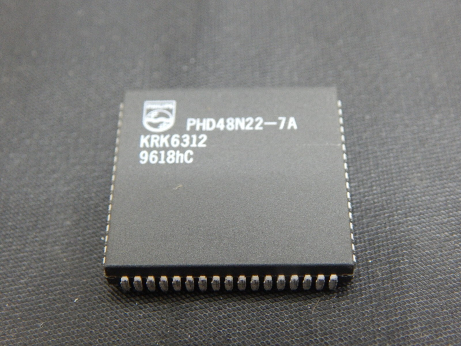 PHILIPS PHD48N22-7A INTEGRATED CIRCUIT - USA SELLER FAST SHIPPING
