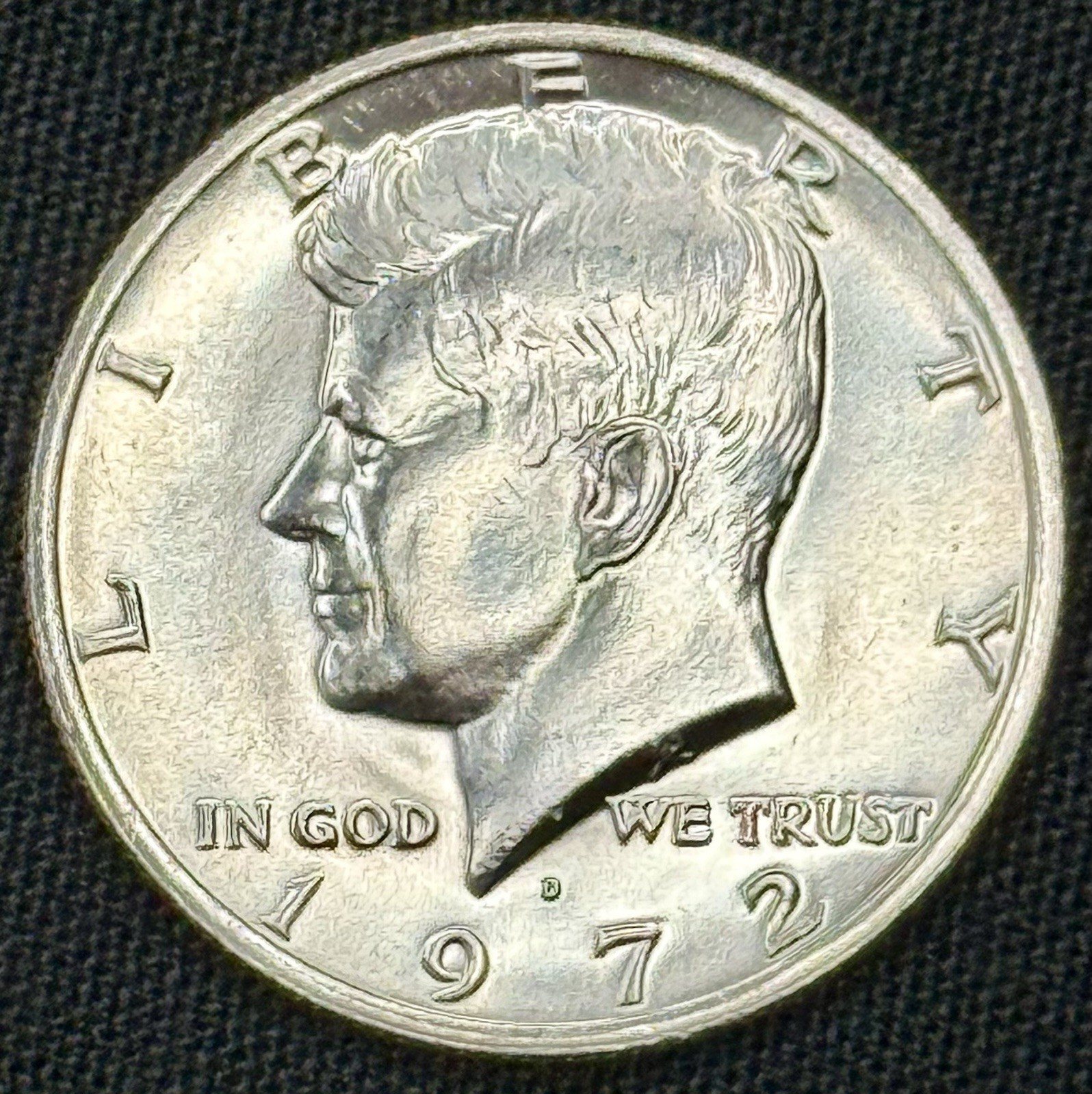 1972 D Mint Mark Circulated Great Details Kennedy Half Dollar