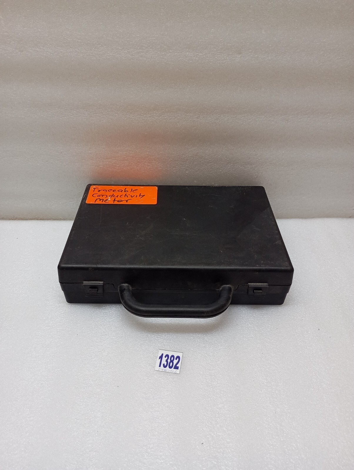 TRACEABLE CONDUCTIVITY METER