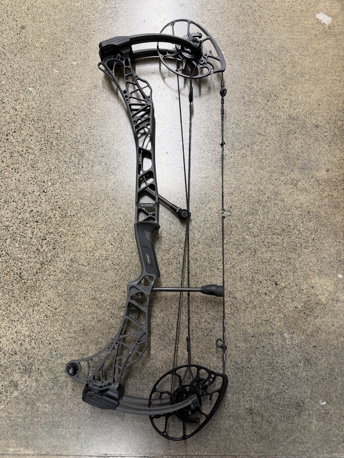 Mathews Lift X 29.5 Shale RH
