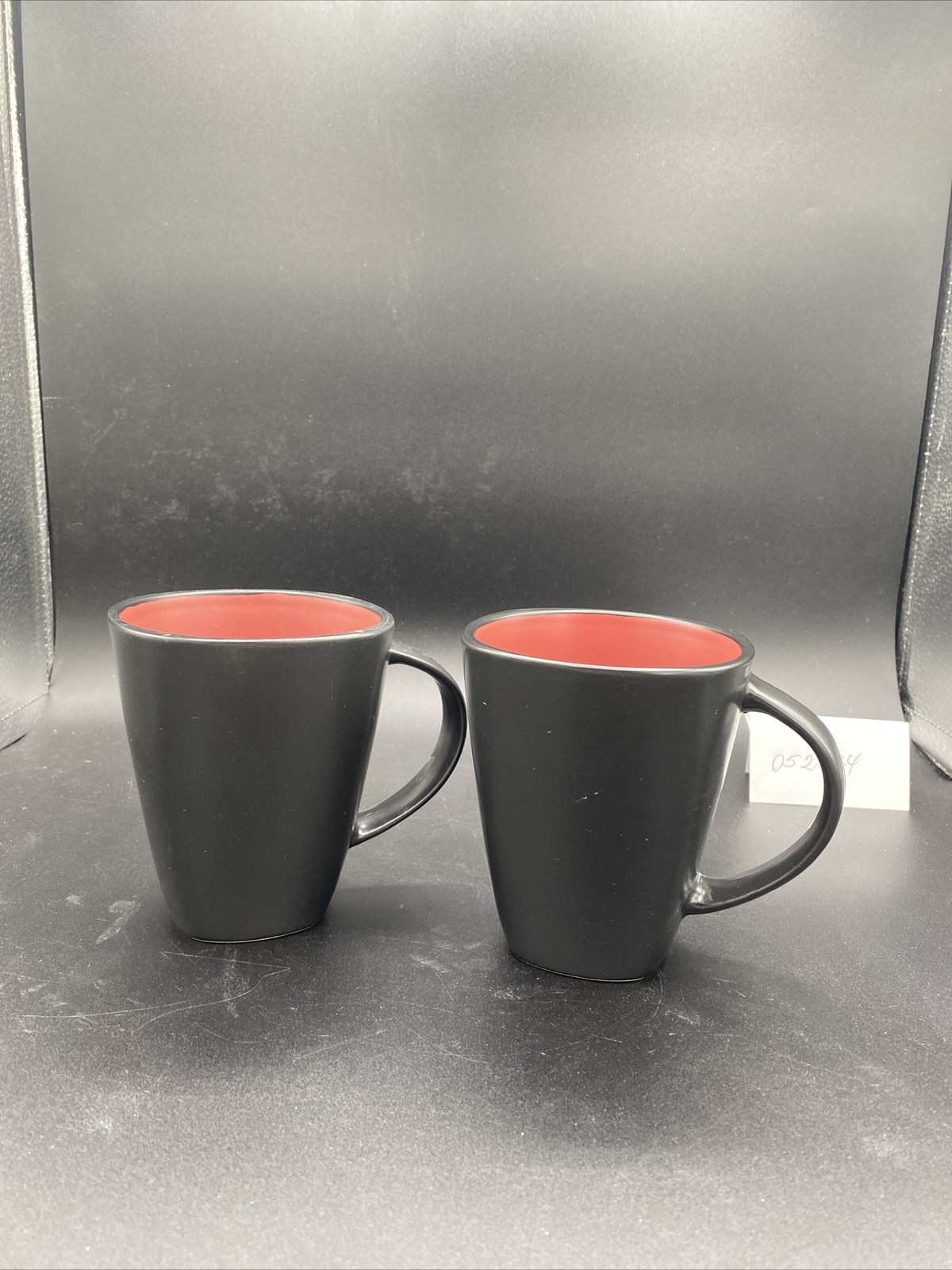 Gibson  (TWO)   ELITE Square COFFEE CUP/MUGS  Red Inside Black Outside