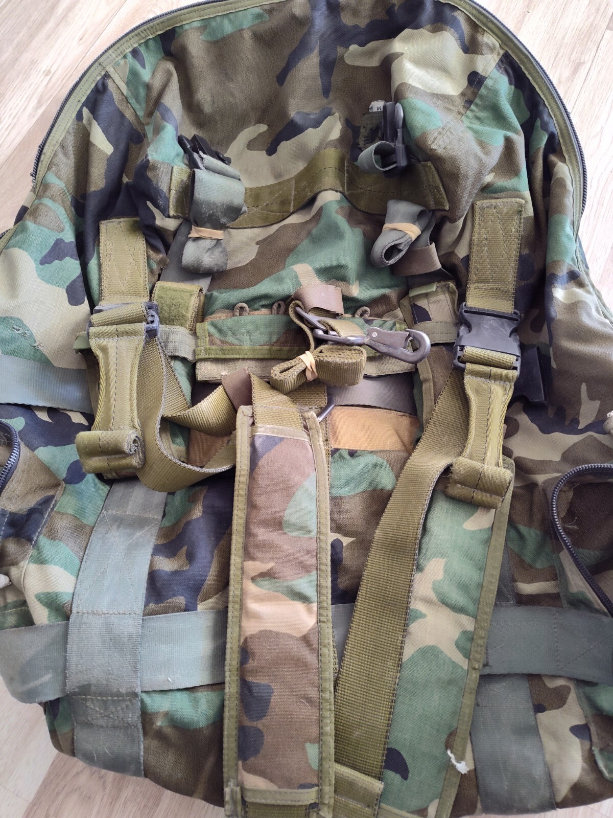U.S. Armed Forces Parachutist Drop Bag - Grey/M81 Reversible - Eagle Industries