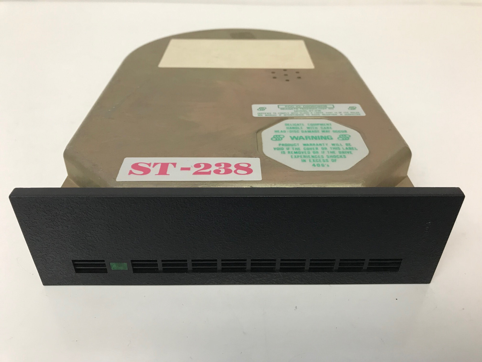 SEAGATE ST-238 32MB 5.25" RLL HARD DRIVE WITH FACE PLATE AS-IS FOR PARTS/REPAIR