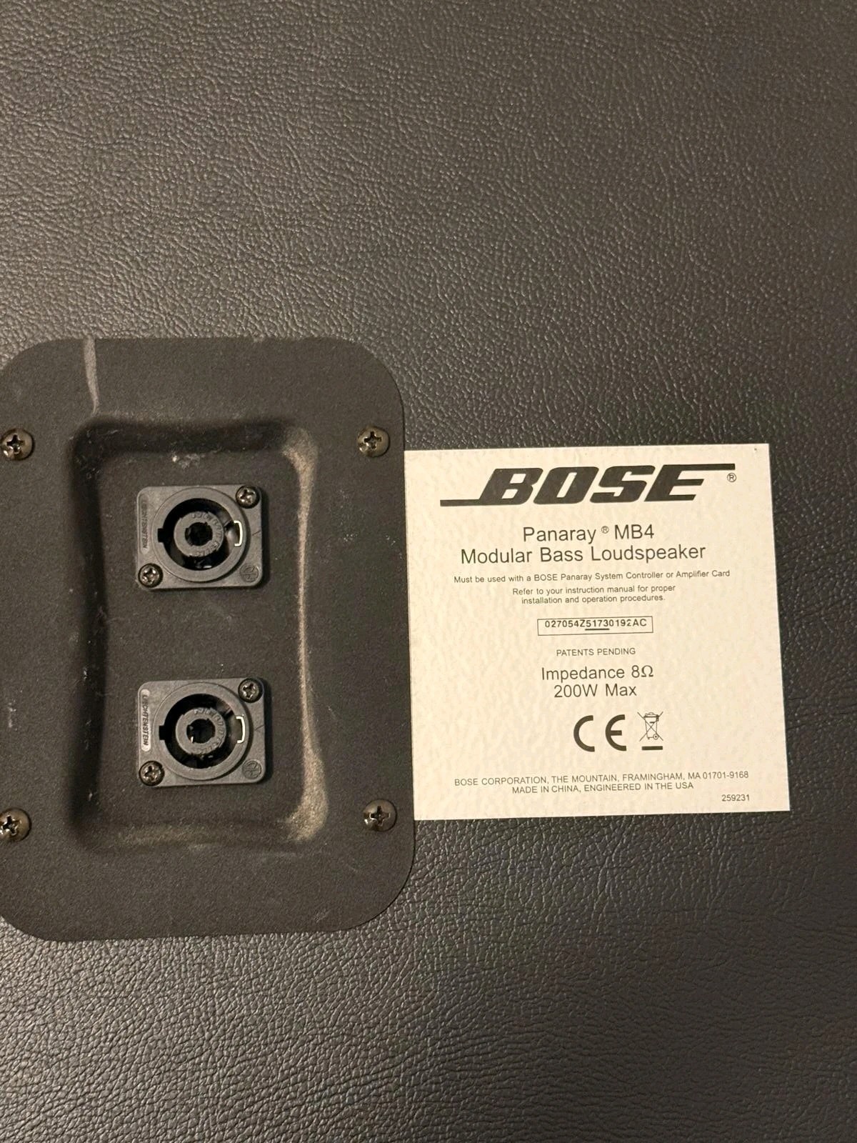 Bose Panaray MB4 Modular Bass Professional Loudspeaker Black