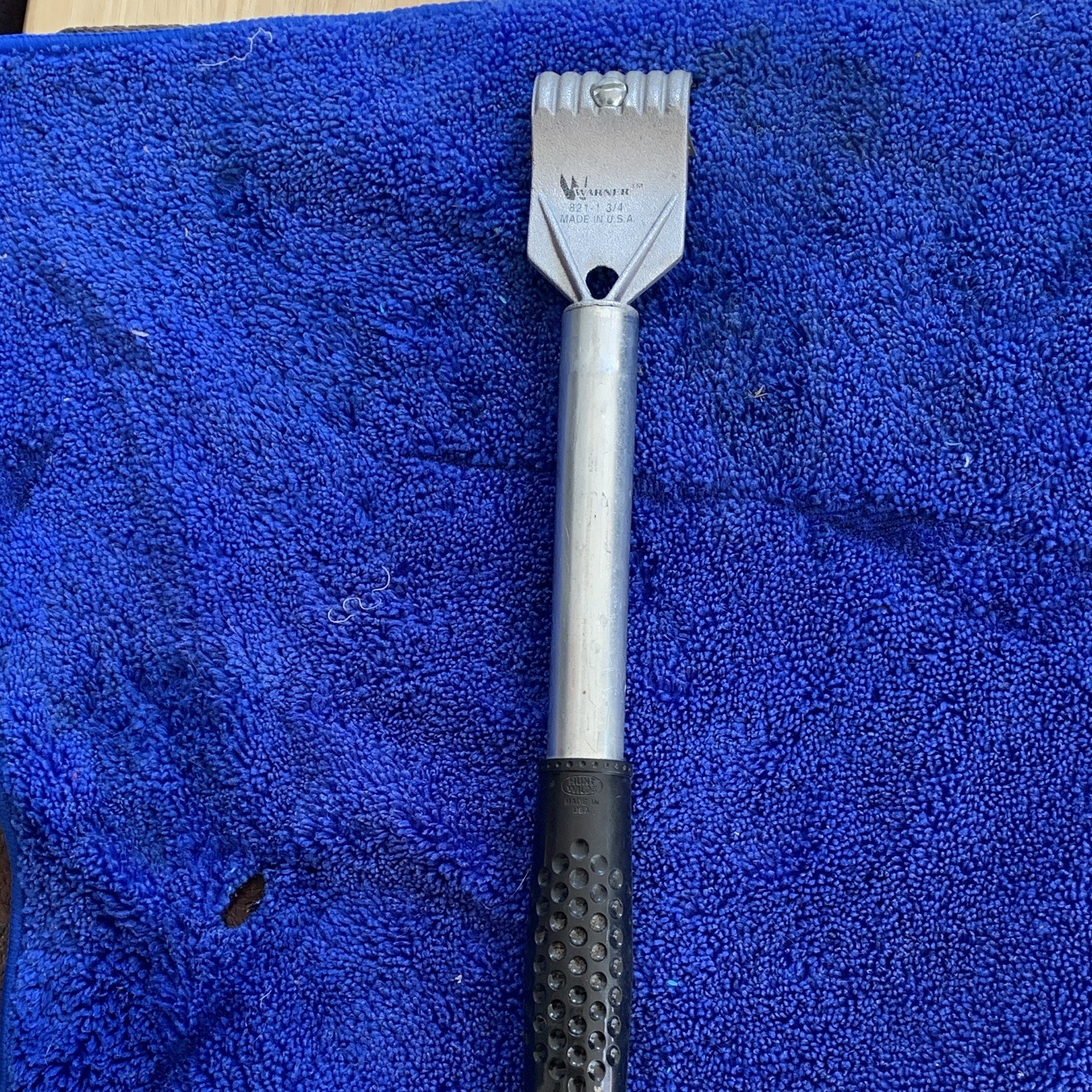 Warner 1 3/4” Heavy Duty Scraper- Hunt Wilde Handle. Made in USA
