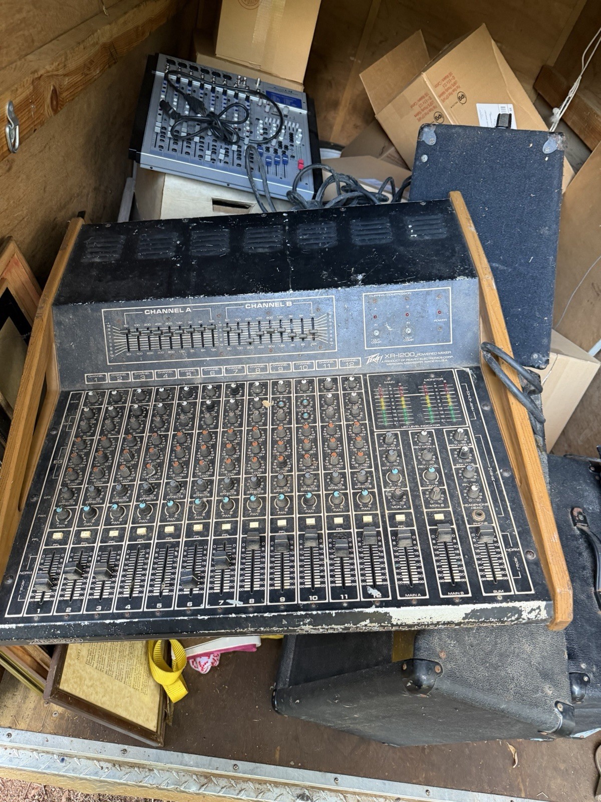 Peavey XR-1200 Mixing Console TESTED AND WORKS! VINTAGE