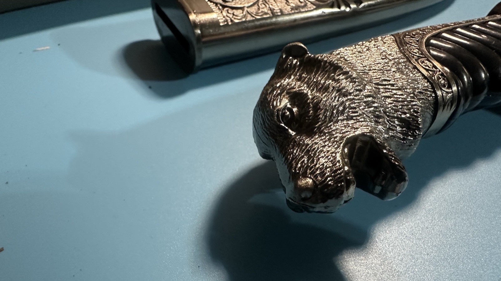 Hunting Knife with Bear Head