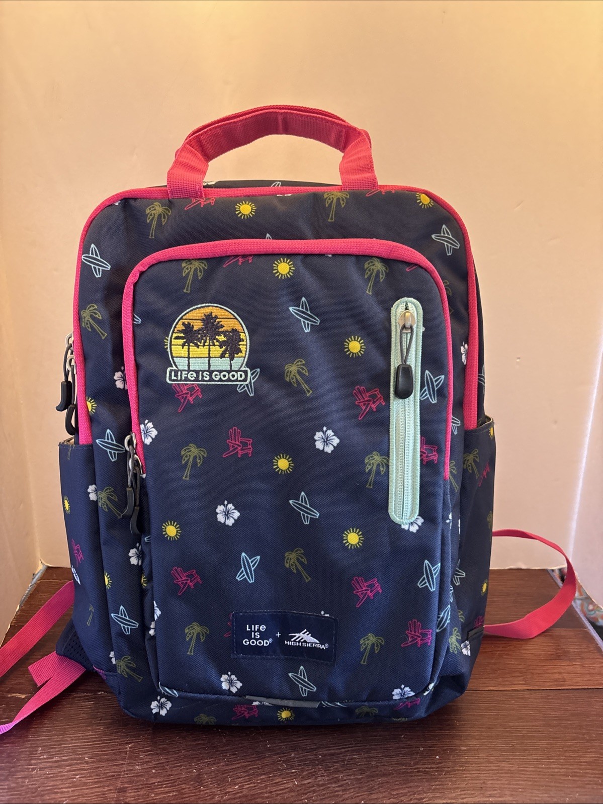 Life Is Good High Sierra Backpack 40L Padded Expandable Beach Theme On Navy Bag