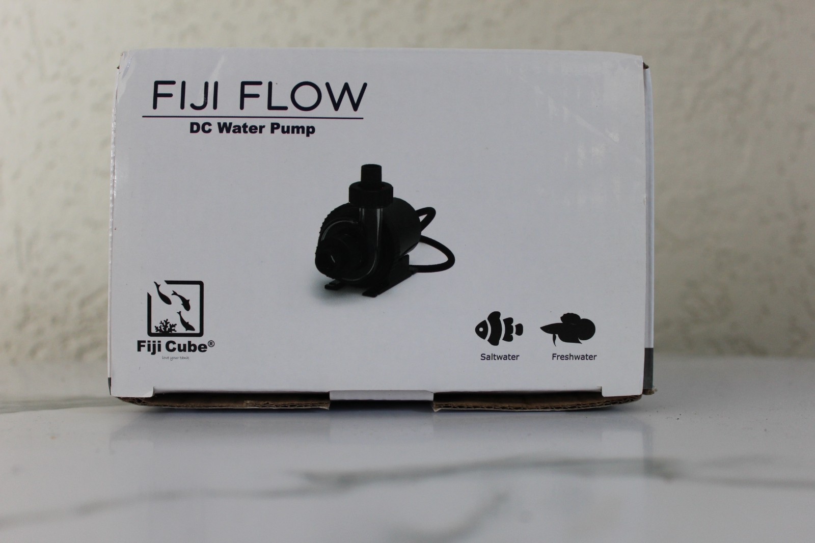 Fiji Cube - Fiji Flow 300 DC water pumps with controller (NEW)