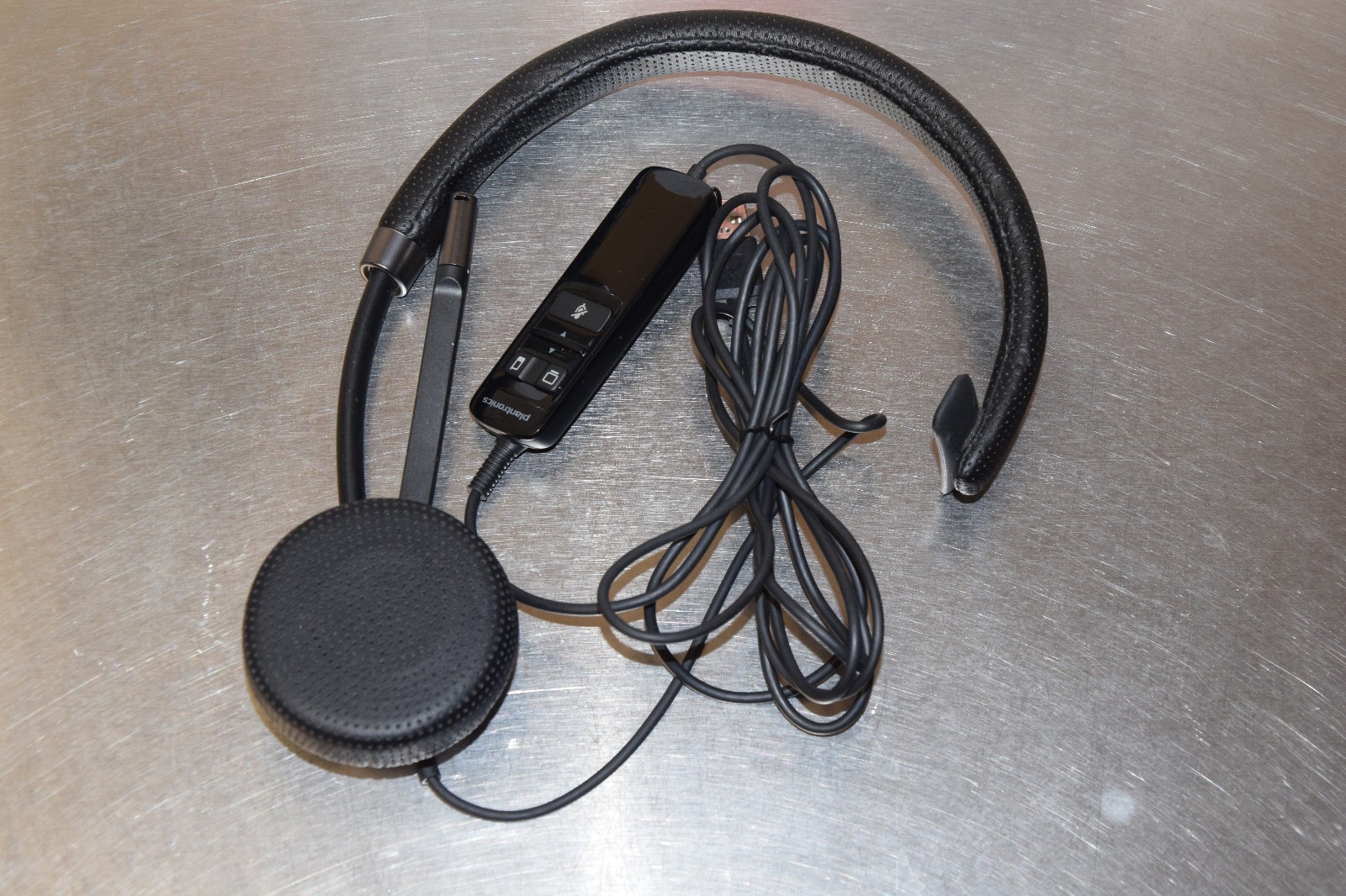 Plantronics Blackwire C710 M Black USB Mono Headset with Microphone Used Tested