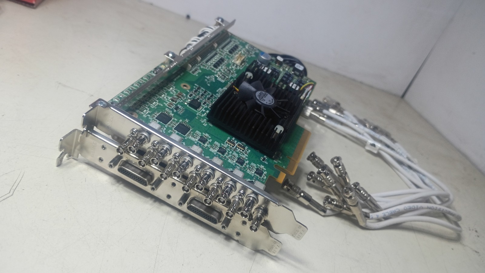 Working Matrox XMIO3/8/550 Multi- channel Reconfigurable SDI I/O Card With Cable