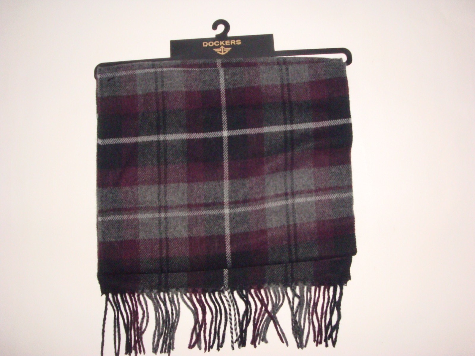 Dockers Acrylic Knit Plaid Scarf  ~ Burgandy Plaid ~ New With Tags