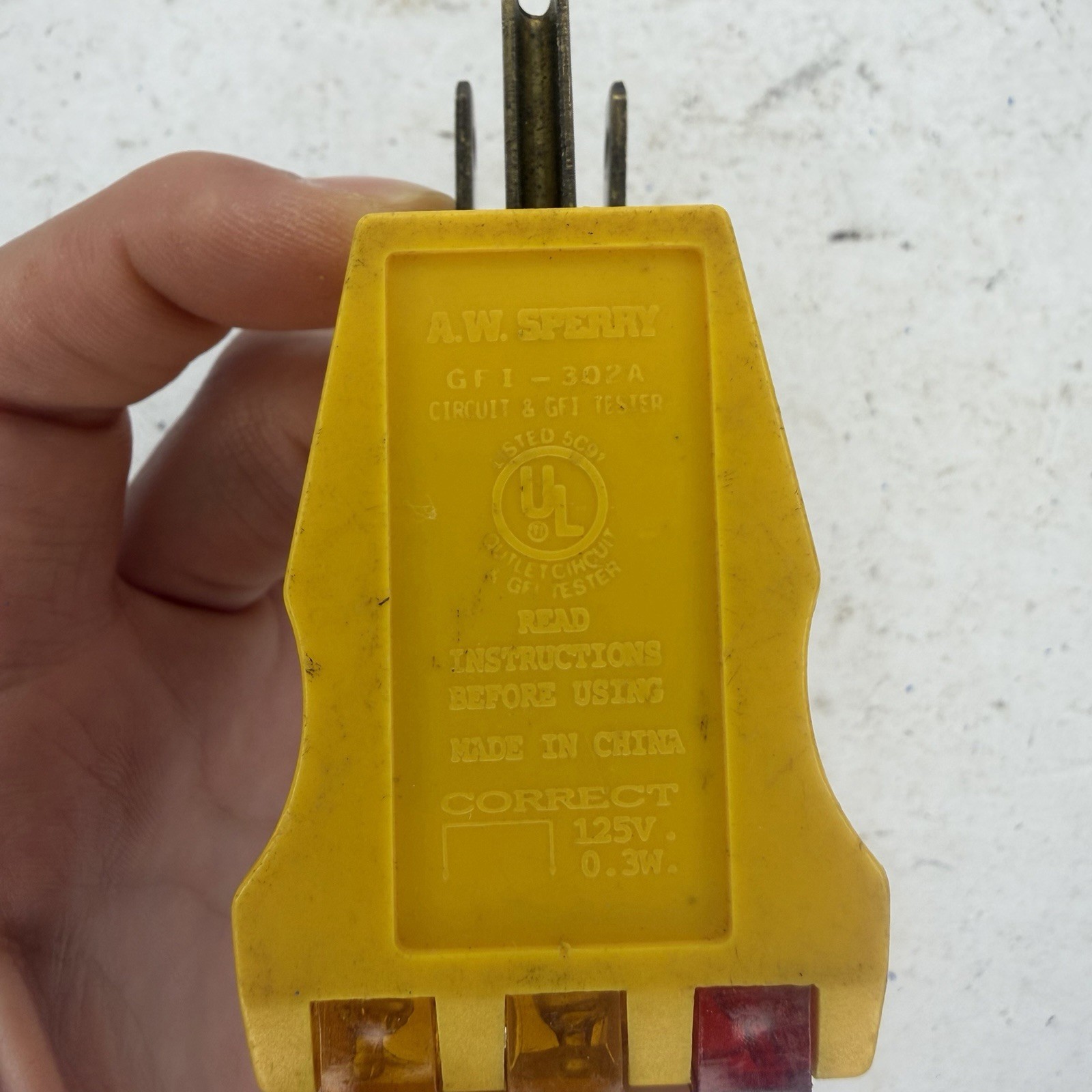 AW Sperry Instruments GFI302A Circuit & GFI Tester Electrical Tool
