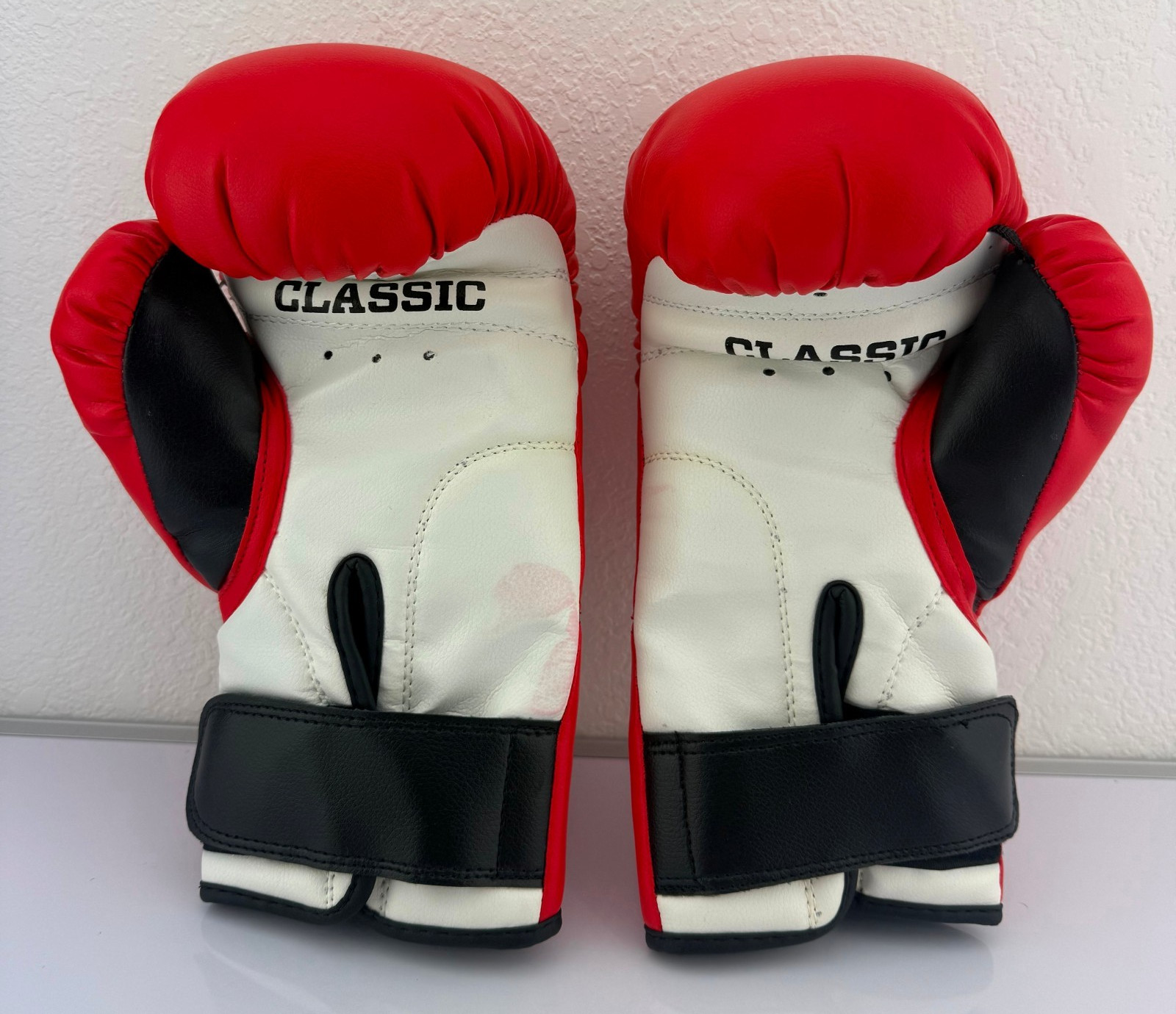Title Boxing Classic Training Boxing Gloves Red/White Size Youth