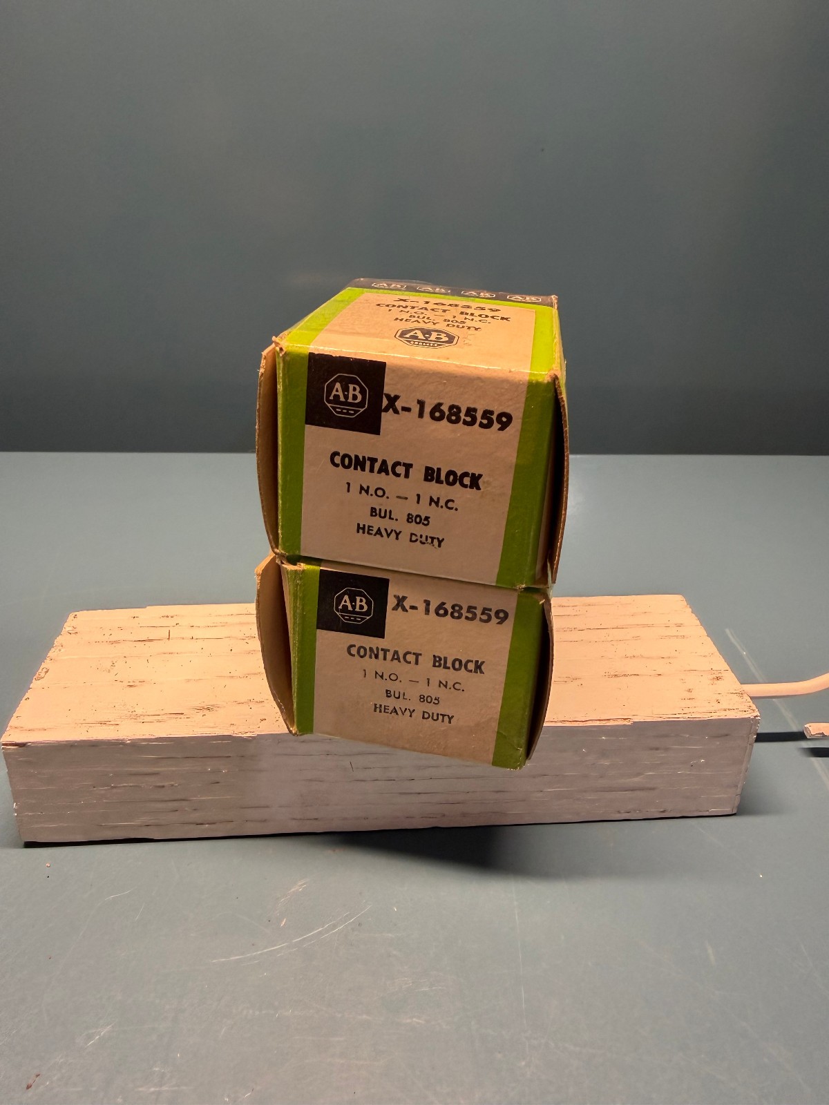 A-B X-168559 CONTACT BLOCK (LOT OF 2)