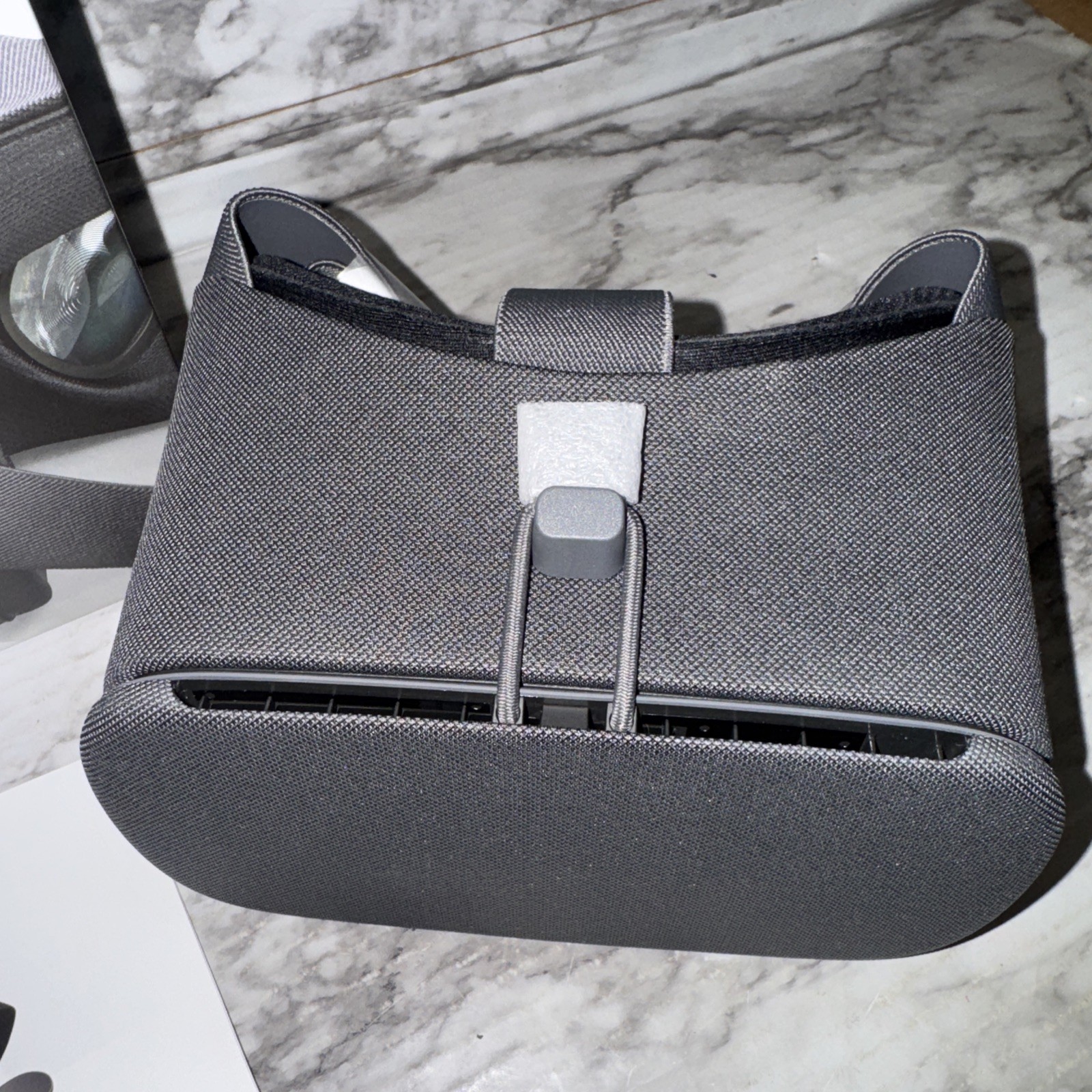 Google Daydream View VR Headset 2017 Charcoal GA014A-US
