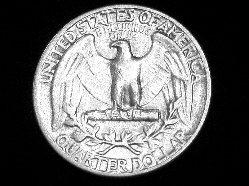 1945 Washington Quarter --- Almost Uncirculated +++