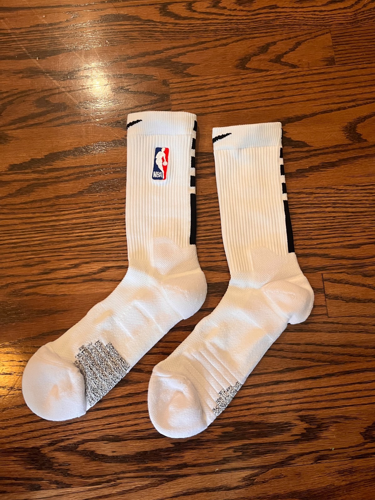 Nike NBA Elite 2024 Pro Grips  - White/Black