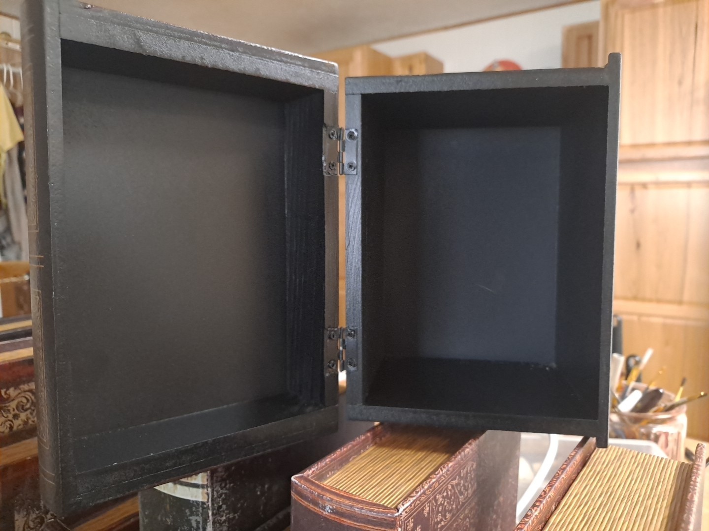 Compartment Books