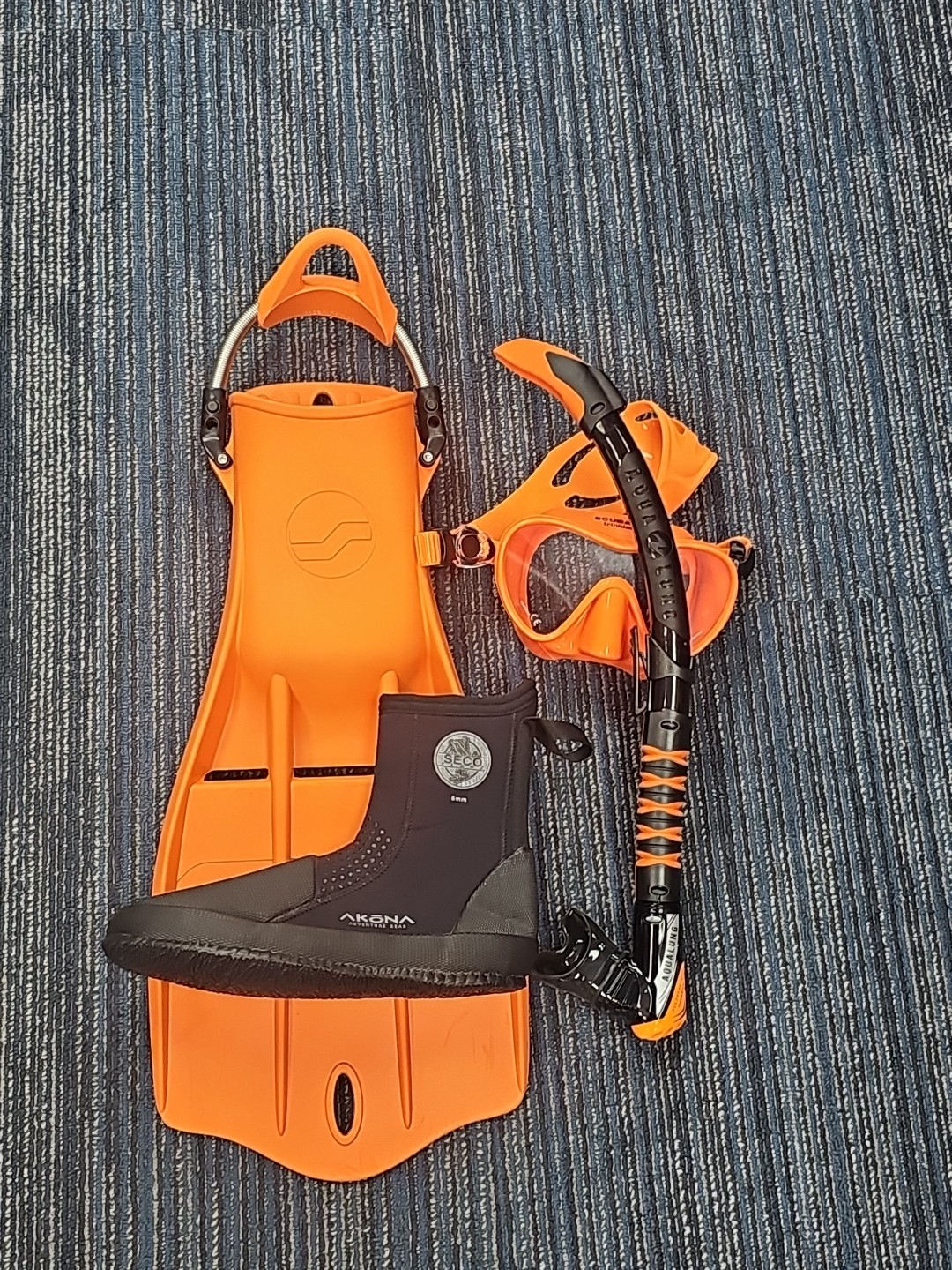 Sherwood Forge Scuba Fins With Scubapro Trinidad MASK Scuba Package