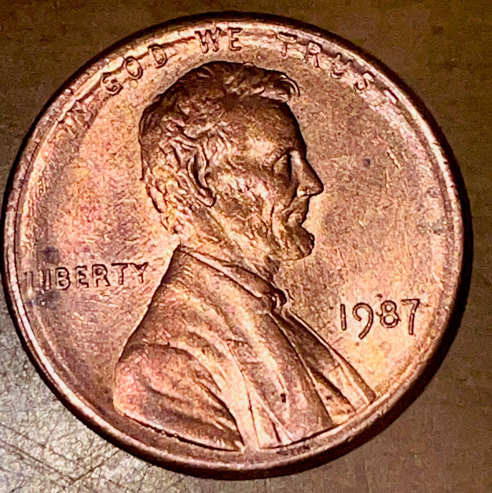 1987 Lincoln Memorial Broadstruck One Cent Circulated Coin with Errors