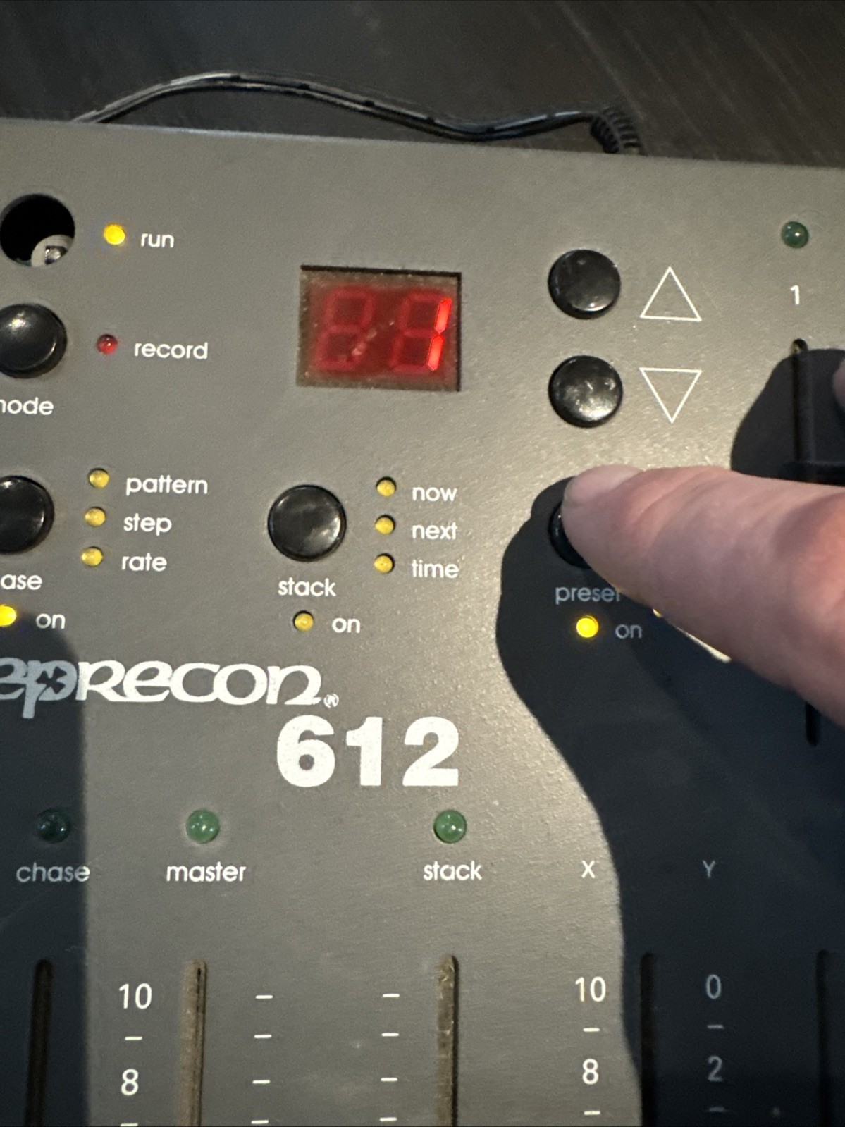 Leprecon 612 LP-612 Microplex DMX 12-Channel Lighting Console Controller (B4153)