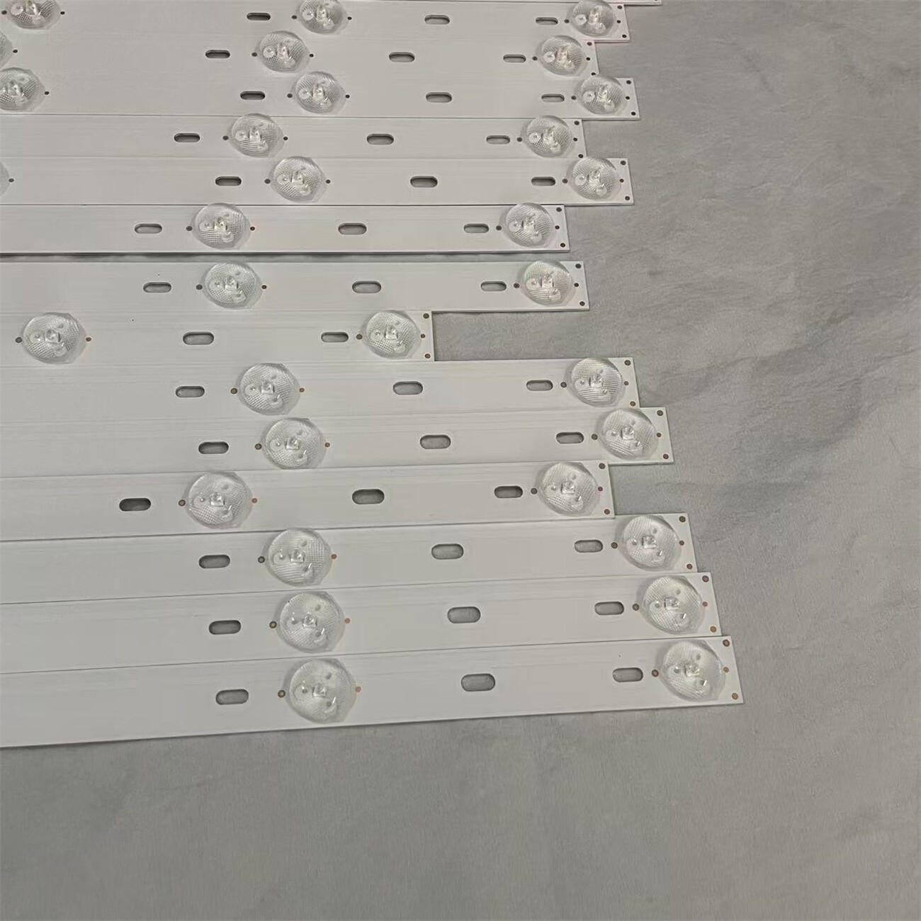 LED Backlight Strips For Vizio E65-E1 LTMWVKBS LTMWVKRT E65-E3 E65-F1 LTMUWVLU
