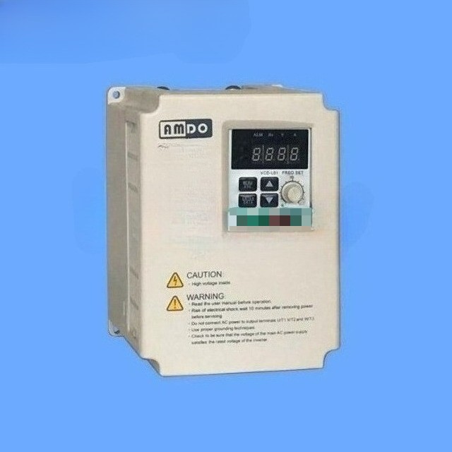 VCD2000 Triple Phase Frequency Converter 380V / 0.4-4.0KW （ New In Box )