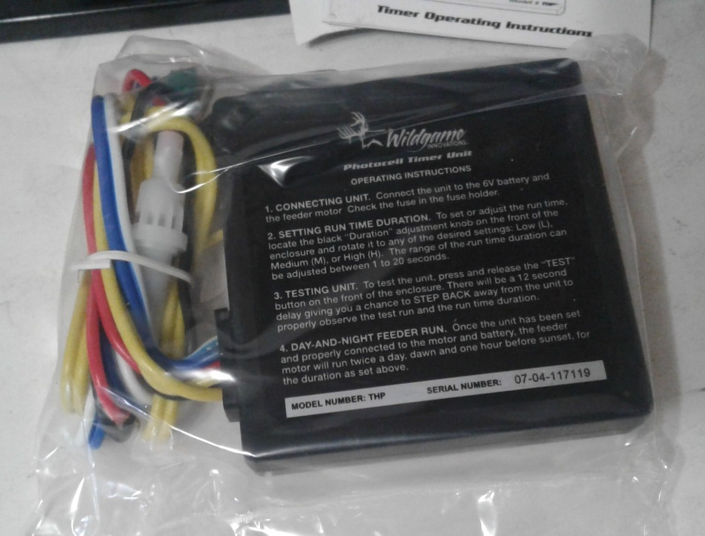 Wildgame Dusk/Dawn Feeder Kit 6 Volt open damaged box