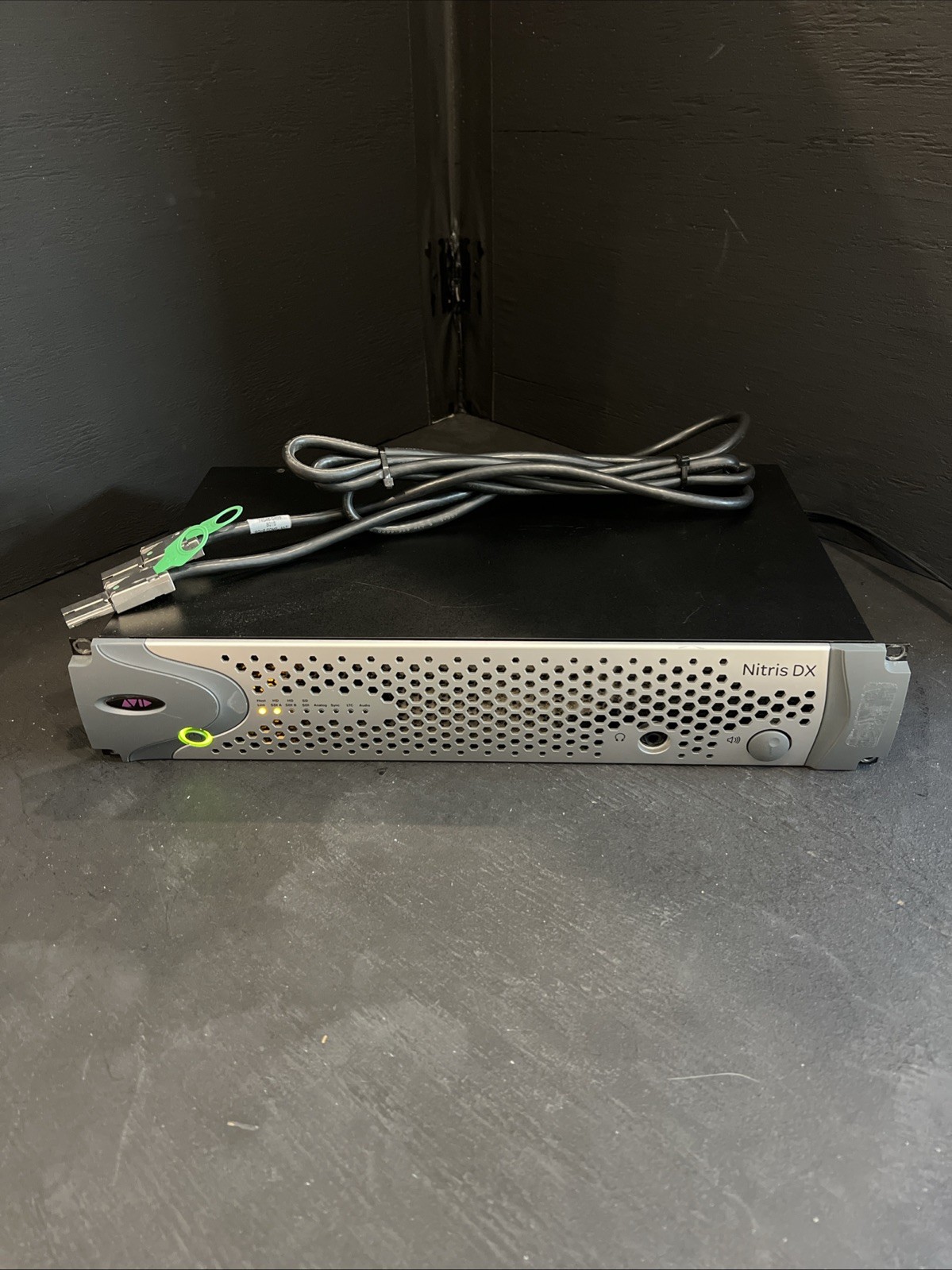AVID NITRIS DX 7020-30008-XX External Hardware Accelerator w/ Link Lead