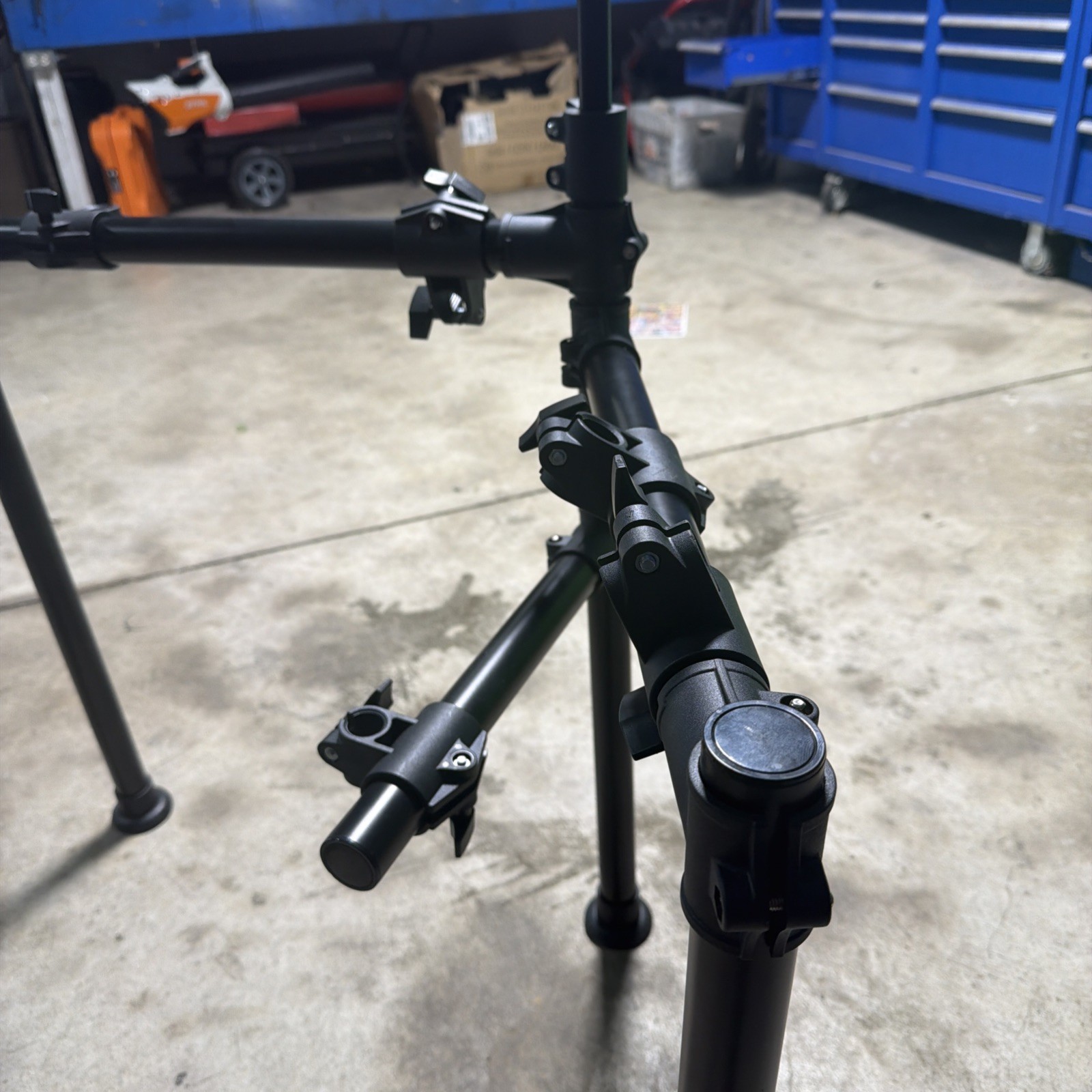 Donner DED-200 Electric Drum Set stand legs